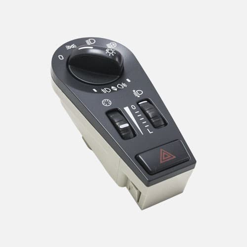 CHAVE LUZES VOLVO FH C/ REOS. C/MILHA/NEBL C/R.ALT
